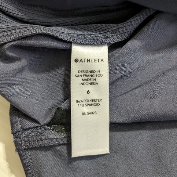 Athleta Brooklyn Textured Ankle Pants Size 6 Medieval Leopard Navy Violet - Picture 10 of 13